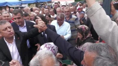 CHP Grup Başkanı Özgür Özel, Denizli’nin Bozkurt ilçesinde pazar yerini