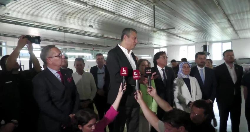 CHP Grup Başkanı Özgür Özel, Denizli'de Kaynak Havlu Tekstil Fabrikası'nda