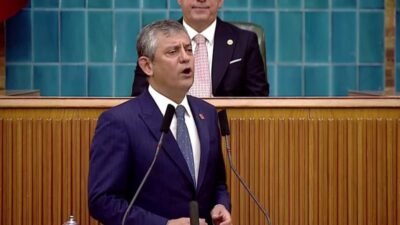 CHP Grup Başkanı Özgür Özel, partisinin grup toplantısında, CHP Genel