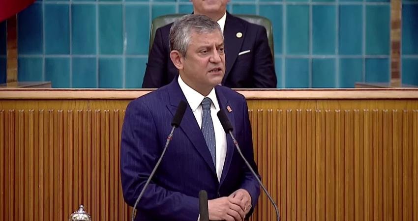 CHP Grup Başkanı Özgür Özel, "Karşımızda, 5 Kasım Kurultayı'nı hazmedemeyenlerle