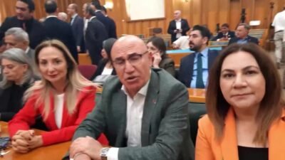 CHP'li Aylin Nazlıaka, partisinin Meclis Grup Toplantısı öncesi yaşanan gerginliğe