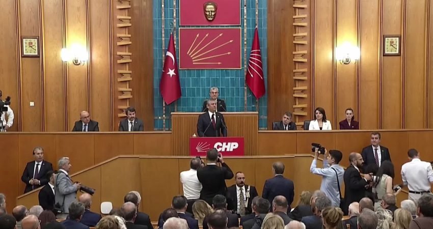 CHP Grup Başkanı Özgür Özel, partiyi geri almak için sonuna