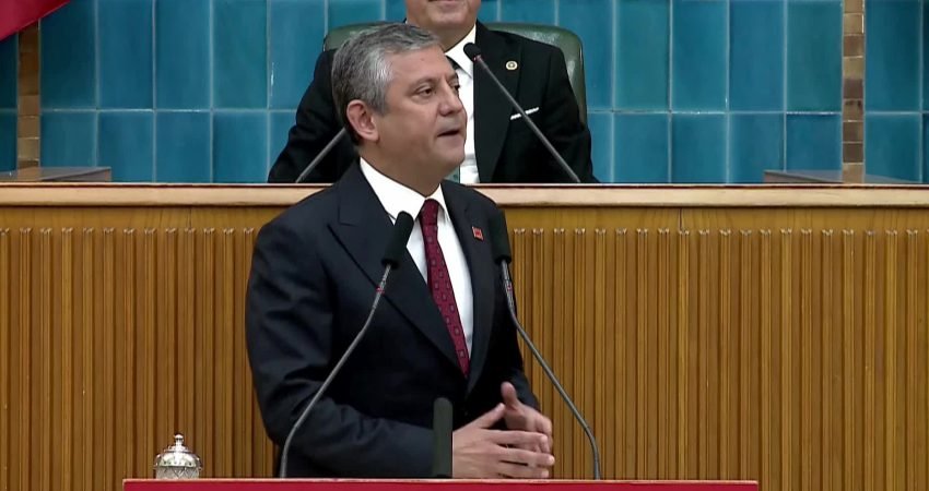 CHP Grup Başkanı Özgür Özel, NATO Zirvesi'nden önce çok sayıda
