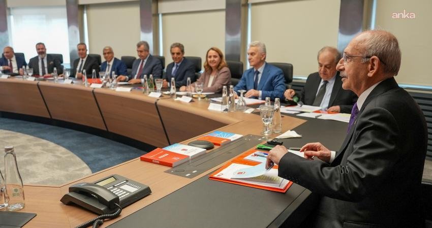 CHP MYK, Genel Başkan Kemal Kılıçdaroğlu başkanlığında toplandı. Toplantıda, boşalan