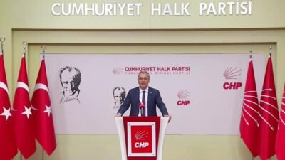 CHP Sözcüsü Müslim Sarı, Parti Meclisi (PM) toplantısı öncesi Özgür