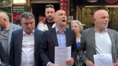 CHP Zonguldak İl Başkanı Devrim Dural ve kurultay delegeleri, olağanüstü