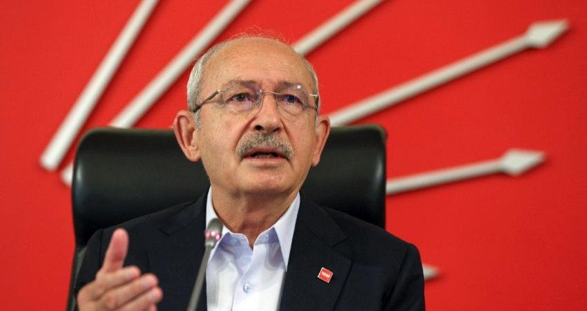 CHP’de Grup Toplantısı hareketliliği: Kılıçdaroğlu MYK’yı topluyor CHP Genel Başkanı Kemal Kılıçdaroğlu, Meclis'teki grup toplantısında konuşmama kararı