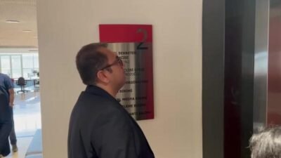 CHP Genel Merkezi’nde Parti Sözcüsü Müslim Sarı'nın danışmanı olduğu belirtilen