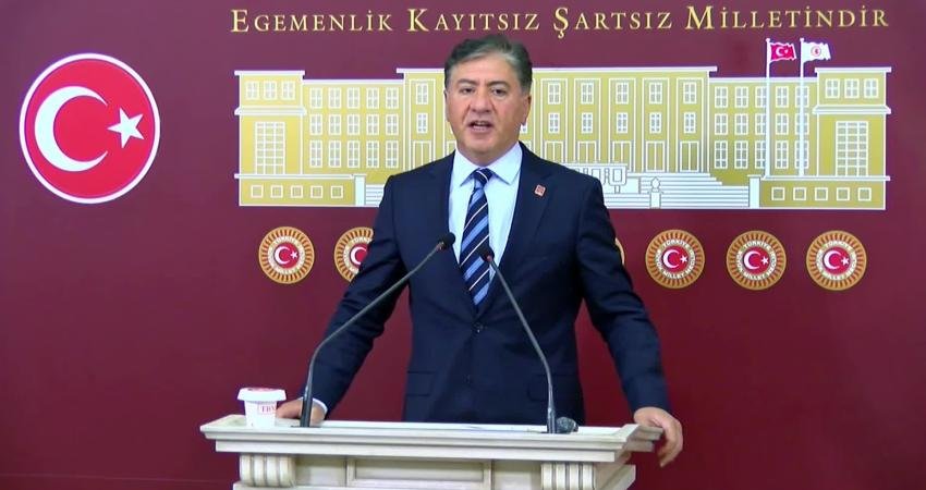 CHP Grup Başkanvekili Murat Emir, 833 kurultay delegesinin olağanüstü kurultay talebini