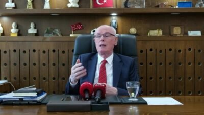 Eskişehir’in Odunpazarı Belediye Başkanı CHP’li Kazım Kurt, CHP Genel Başkanı