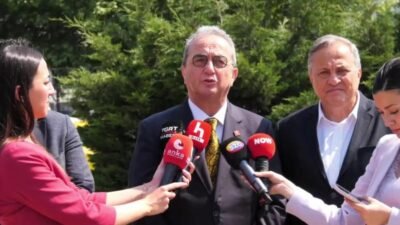 CHP Aydın Milletvekili Bülent Tezcan, mahkeme hakiminin "huzurda dinleme" kararına rağmen