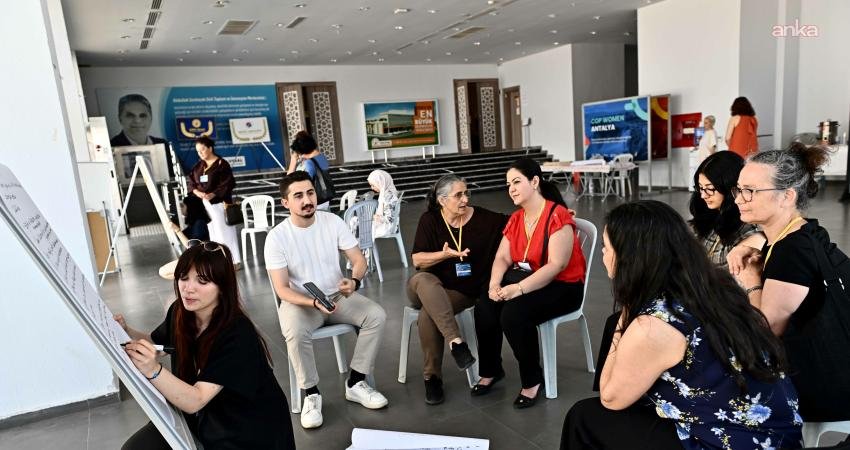 Muratpaşa Belediyesi ve Sosyal İklim Derneği iş birliğiyle yürütülen program