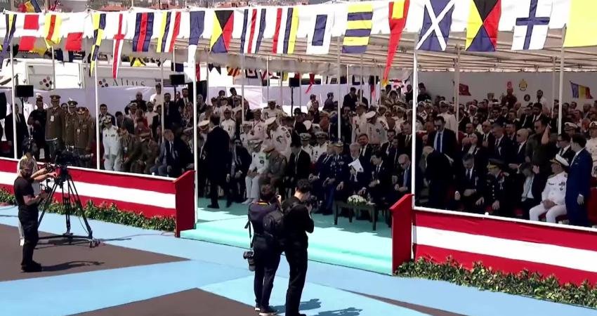 Cumhurbaşkanı Recep Tayyip Erdoğan, "Aynı anda en fazla savaş gemisi