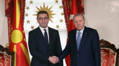 Cumhurbaşkanı Recep Tayyip Erdoğan, Kuzey Makedonya Başbakanı Hristijan Mickoski ile