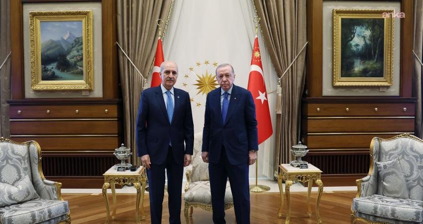 Cumhurbaşkanı Recep Tayyip Erdoğan, TBMM Başkanı Numan Kurtulmuş'u Cumhurbaşkanlığı'nda kabul
