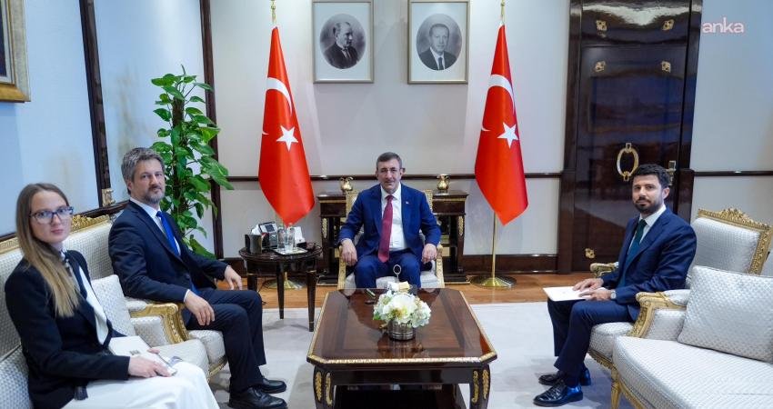 Cumhurbaşkanı Yardımcısı Cevdet Yılmaz, görev süresi sona eren Macaristan'ın Ankara