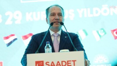 Yeniden Refah Partisi Genel Başkanı Fatih Erbakan, D-8'in 29. kuruluş