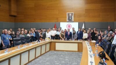Gelecek Partisi Genel Başkanı Ahmet Davutoğlu, 15 Temmuz Mağduru Asker Aileleri
