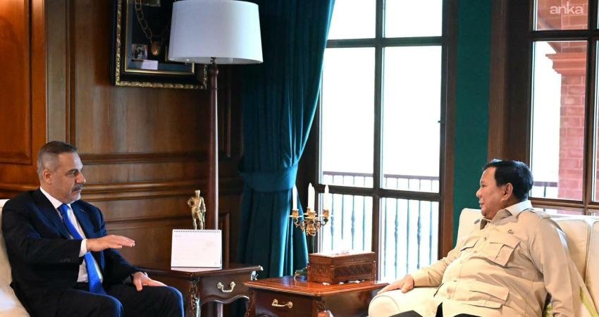 Dışişleri Bakanı Hakan Fidan, Cakarta'da Endonezya Cumhurbaşkanı Prabowo Subianto ile