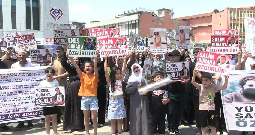 Diyarbakır’da Narin Güran ve ailesi için “adalet” talebinde bulundular “Narin Güran ve Ailesine Adalet Platformu’’ Diyarbakır’da düzenledikleri basın açıklamasında,