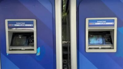 Diyarbakır'da Koç Grubu bünyesindeki Yapı Kredi Bankası'na, kimliği belirsiz kişi