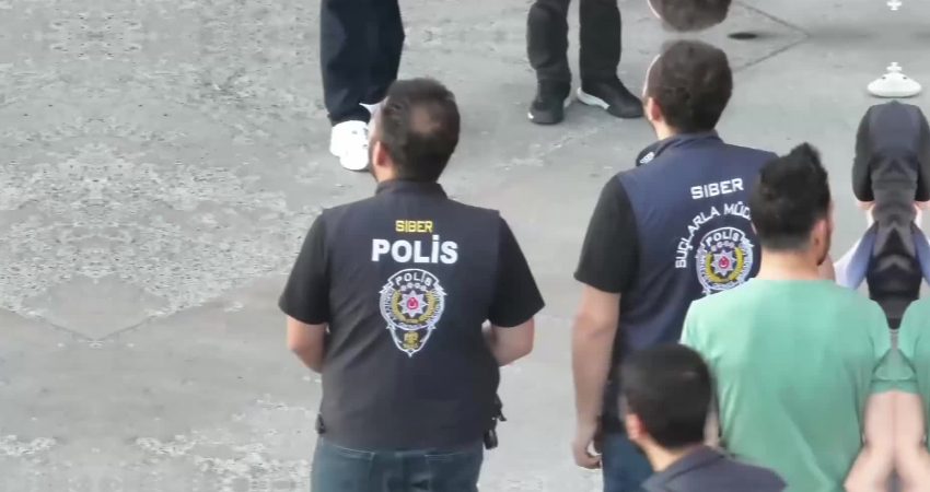 Diyarbakır’da polis ekiplerince yasa dışı bahis oynatanlara yönelik düzenlenen operasyonda