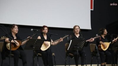 Edremit Belediyesi Atatürk Gençlik Merkezi Bağlama Atölyesi kursiyerleri tarafından hazırlanan