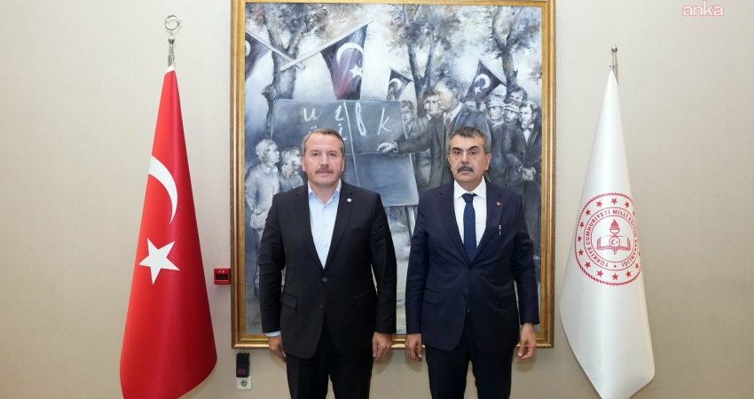 Memur-Sen ve Eğitim-Bir-Sen Genel Başkanı Ali Yalçın, Milli Eğitim Bakanı