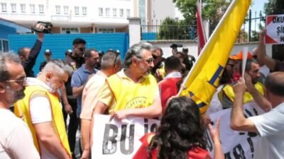 Eğitim emekçileri Şişli'de bir okuldaki mobing ve baskı iddialarıyla ilgili