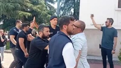 Eğitim-İş Bursa Şube Başkanı Özkan Rona, koruma polislerinin engellemelerine rağmen