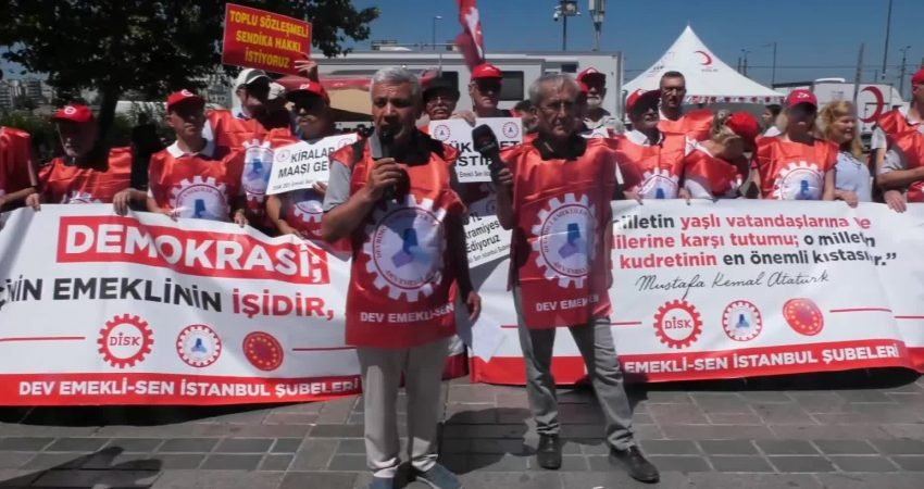 DİSK’e bağlı Dev Emekli - Sen, emeklilerin uğrak noktalarından Eminönü’nde