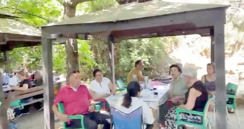 EMEP Genel Başkanı Seyit Aslan, Edremit'te Evrensel gazetesi okurları tarafından