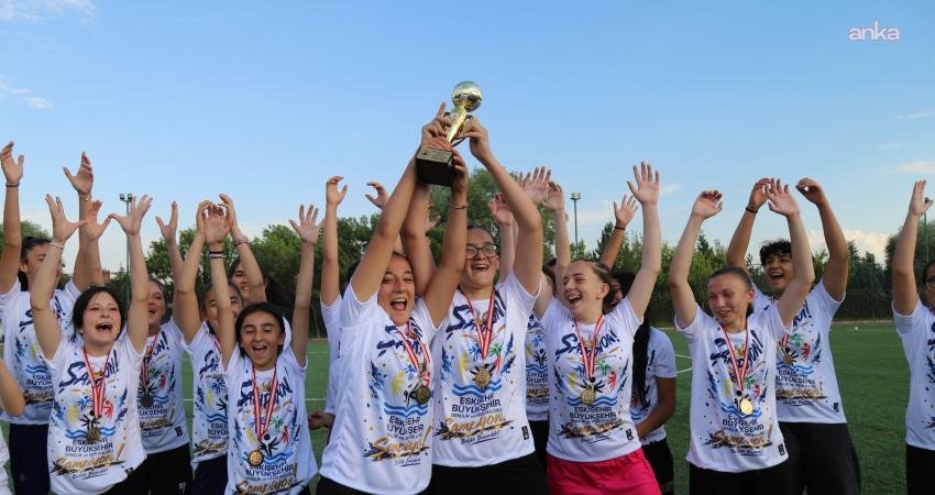 Eskişehir Büyükşehir Spor Kulübü, bölgede ilk kez düzenlenen U15 Genç