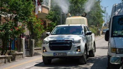 Etimesgut Belediyesi, yaz aylarında artış gösteren sinek ve haşerelere karşı
