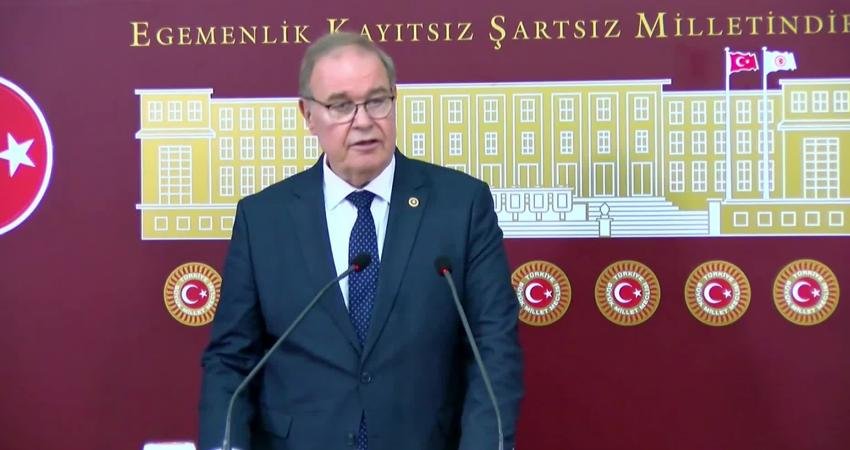 Faik Öztrak: “CHP’nin iktidar yürüyüşünü birbirimize kenetlenerek yeniden başlatma zamanıdır” CHP Tekirdağ Milletvekili Faik Öztrak, yarınki CHP grup toplantısı öncesi