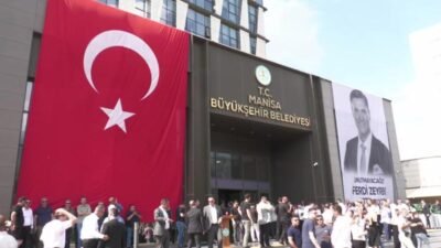 Merhum Manisa Büyükşehir Belediye Başkanı Ferdi Zeyrek, vefatının birinci yılında
