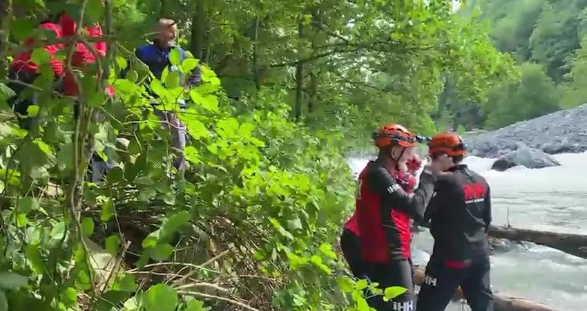 Rize’nin Çamlıhemşin ilçesinde kaybolan Volkan Civelekoğlu’nu arama çalışmaları sırasında yaşanan