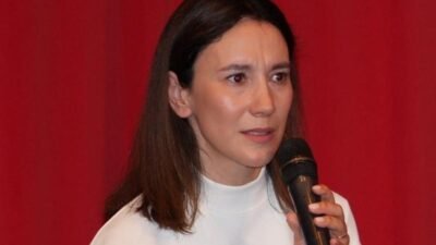 Frankfurt Türk Film Festivali'nde Onur Ödülü alan oyuncu Sibel Kekilli,