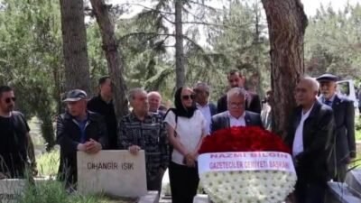 Gazeteci Mevlüt Işık, vefatının 38'inci yılında Cebeci Asri Mezarlığı'ndaki mezarı