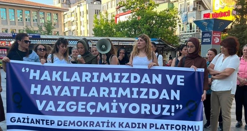 Gaziantep Demokratik Kadın Platformu, Anayasa Mahkemesi'nin yoksulluk nafakasının süresiz uygulanması