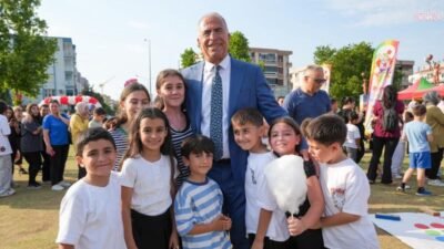 Gaziemir Belediyesi’nin Dünya Çevre Günü’nde düzenlediği Çevre Şenliği’ne katılan çocuklar,