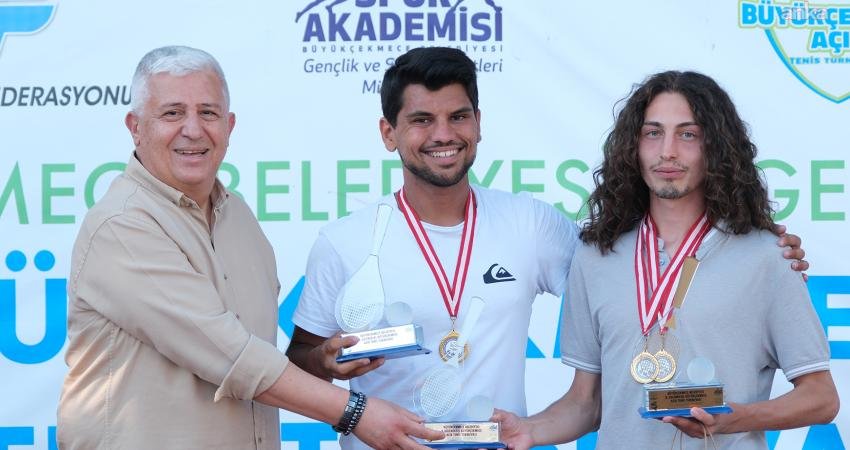 Türkiye Tenis Federasyonu gözetiminde bu yıl sekizincisi düzenlenen Geleneksel Büyükçekmece