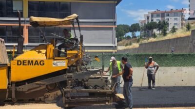 Gemlik Belediyesi Fen İşleri Müdürlüğü ekipleri, yeni yerleşim alanlarında açılan