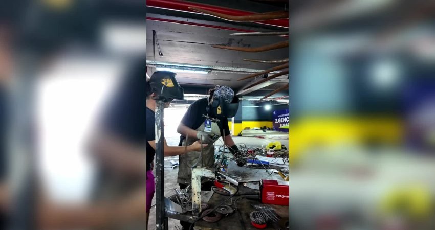 Merkezefendi Belediyesi tarafından yenilenen Eflatun Sokak, hem sosyal yaşamın hem