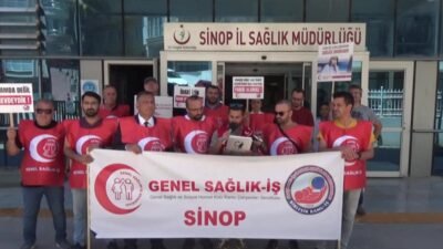 Genel Sağlık-İş Sendikası üyeleri, sağlık ve sosyal hizmet emekçilerinin ücretlerinin ve
