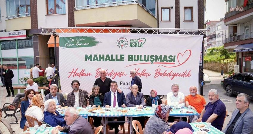 Giresun Belediye Başkanı Fuat Köse, Çıtlakkale Mahallesi’nde düzenlenen halk toplantısında