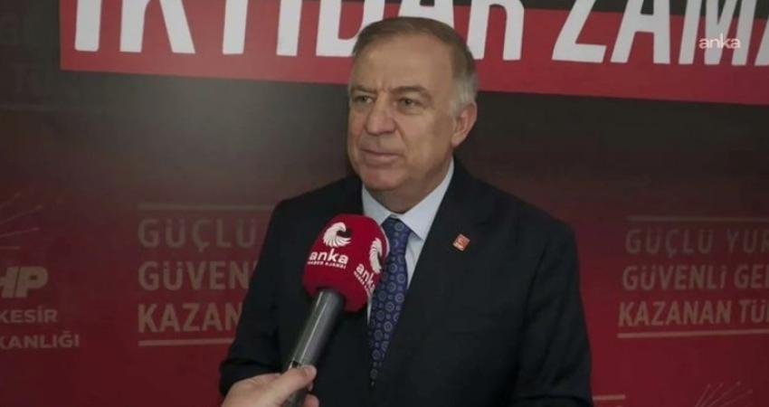 CHP İstanbul Milletvekili Gökan Zeybek, Düzce Akçakoca Belediyesi’nde yaşanan sürece