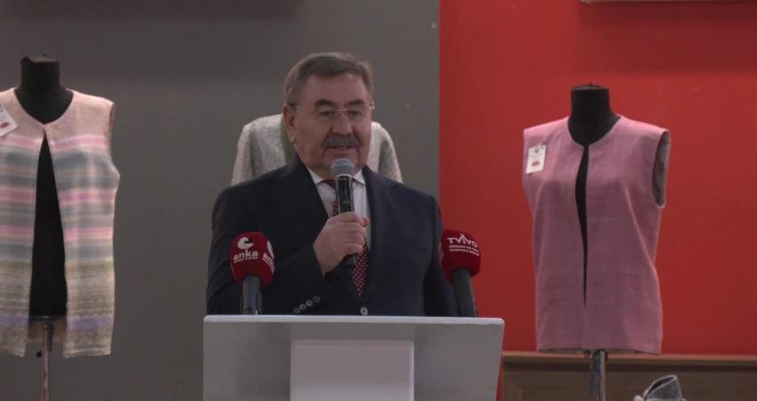 Gölbaşı’nda Dokuma ve Nakış Atölyesi açıldı… Yakup Odabaşı: “Bu eserleri bugün yaşatalım, gelecek nesillere de taşıyalım istiyoruz” Gölbaşı Belediye Başkanı Yakup Odabaşı, Dokuma ve Nakış Atölyesi'nin açılış