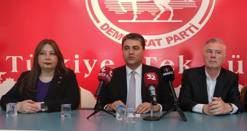 Demokrat Parti Genel Başkanı Gültekin Uysal, merhum 9. Cumhurbaşkanı Süleyman
