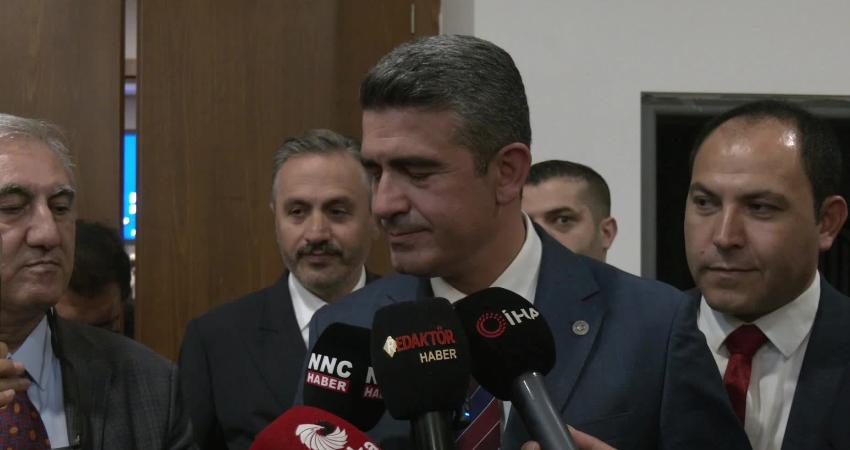 CHP'den istifa ederek AK Parti'ye katılan Haymana Belediye Başkanı Levent